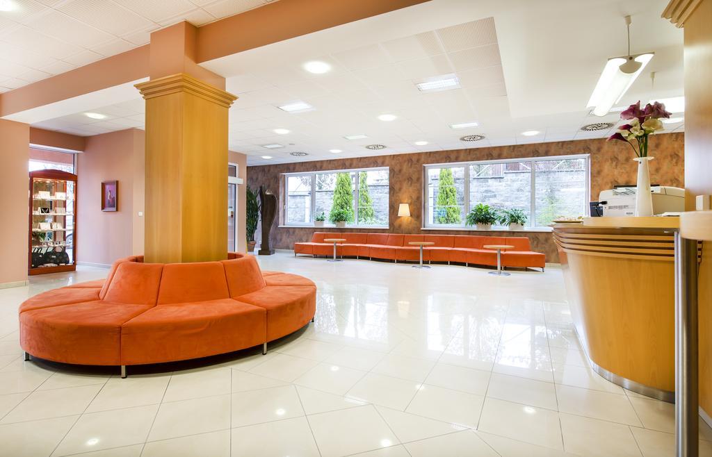 Chocerady Hotel Akademie מראה חיצוני תמונה