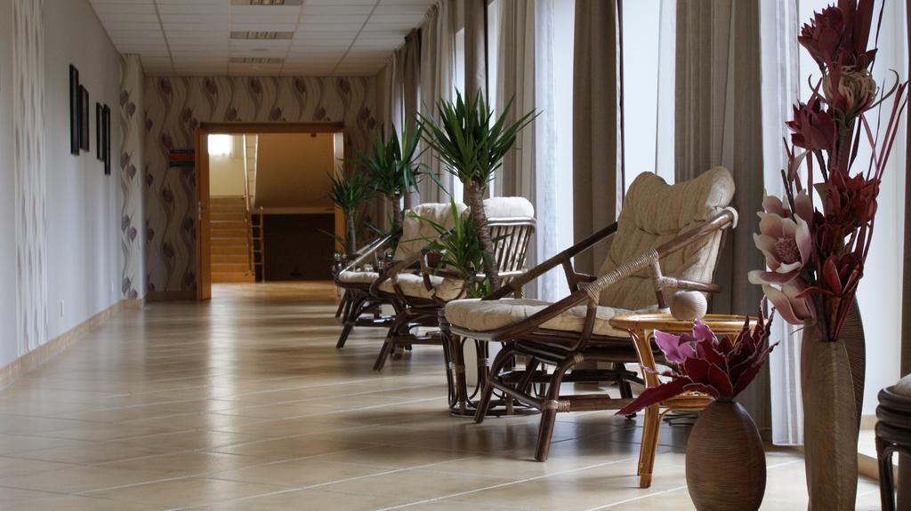 Chocerady Hotel Akademie מראה חיצוני תמונה