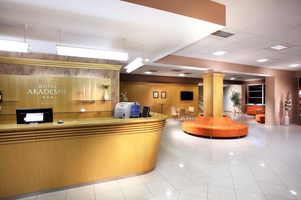 Chocerady Hotel Akademie מראה חיצוני תמונה